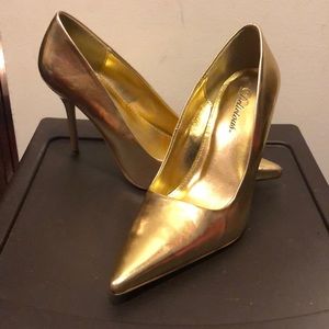 Gold metallic heels